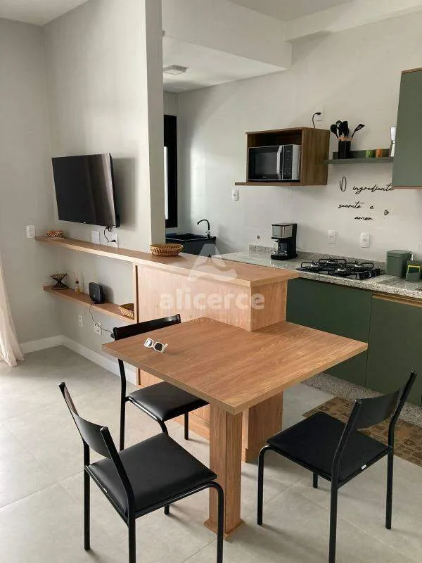 Imagem Apartamento totalmente mobiliado - 1 dormitório I Sacada I Vaga de garagem I ótimo para Airbnb - em Cachoeira do Bom Jesus