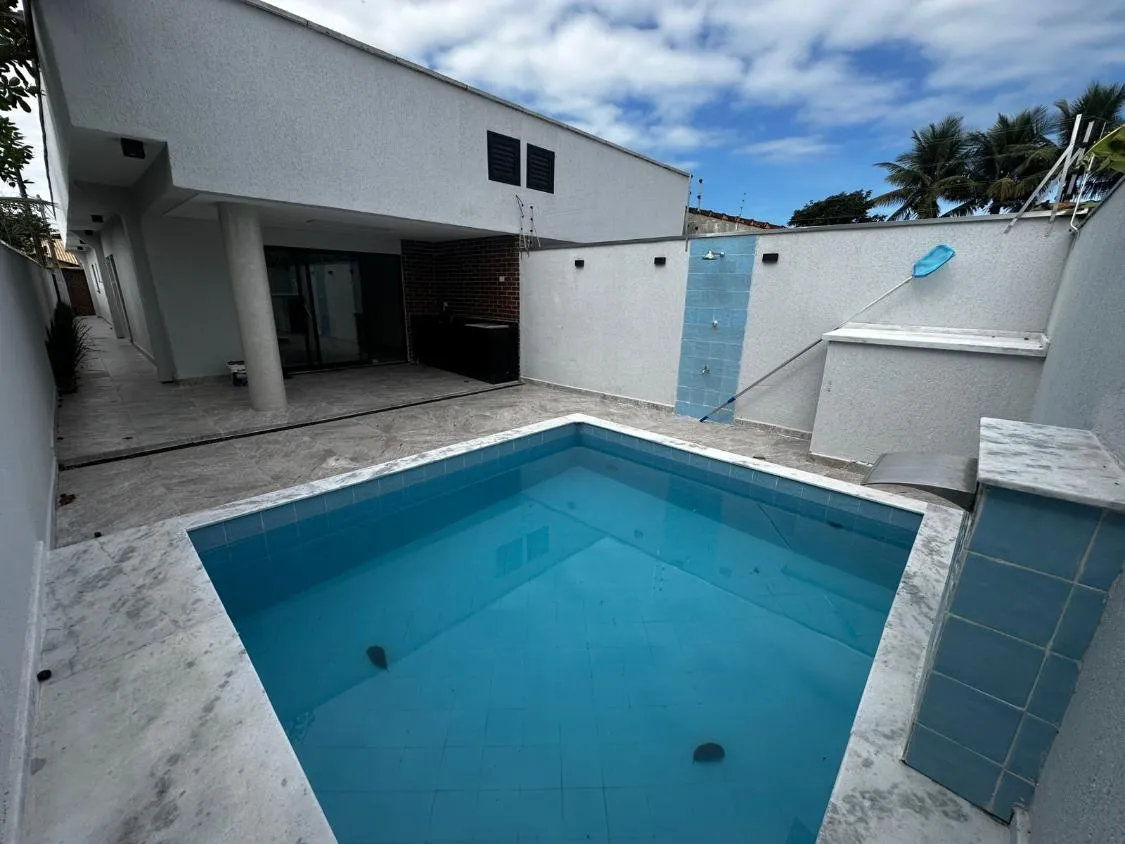 Foto do imóvel CASA NOVA COM PISCINA, 03 DORMITÓRIOS E ACEITA FINANCIAMENTO BANCÁRIO NO CIBRATEL II EM ITANHAÉM
