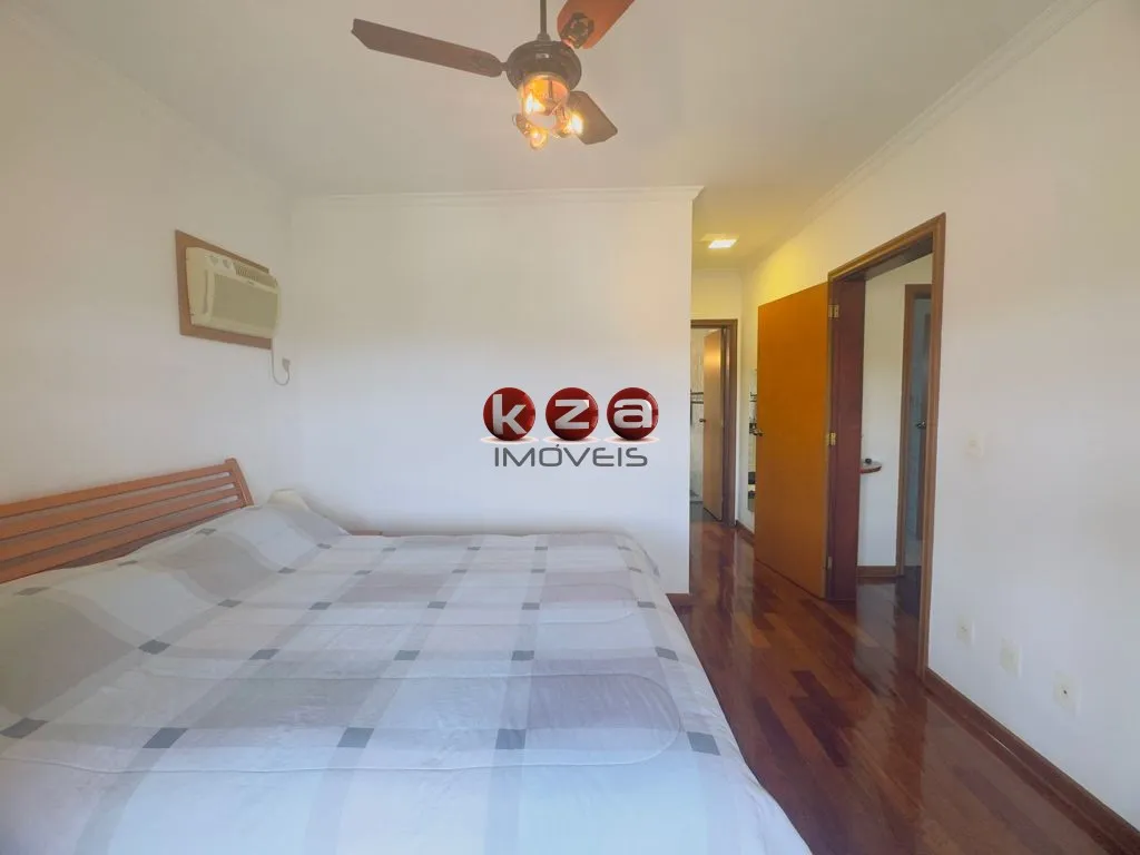 Imagem Casa de luxo à venda em Valinhos-SP no Condomínio Terras do Caribe: 3 quartos, 1 suite, 3 salas, 5 banheiros, 2 vagas e piscina, 289m².