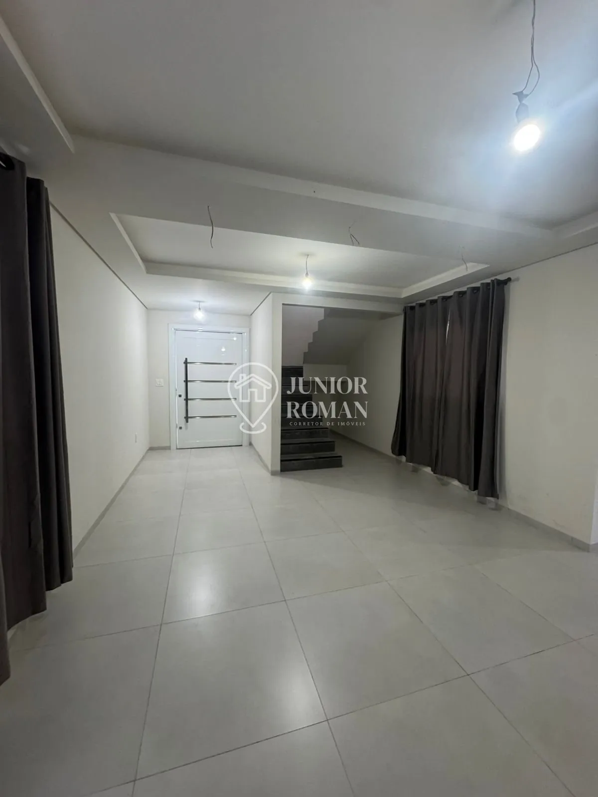 Imagem LINDO SOBRADO ALTO PADRAO 252M² - OPORTUNIDADE NO JD VITORIA - BARREIRAS/BA