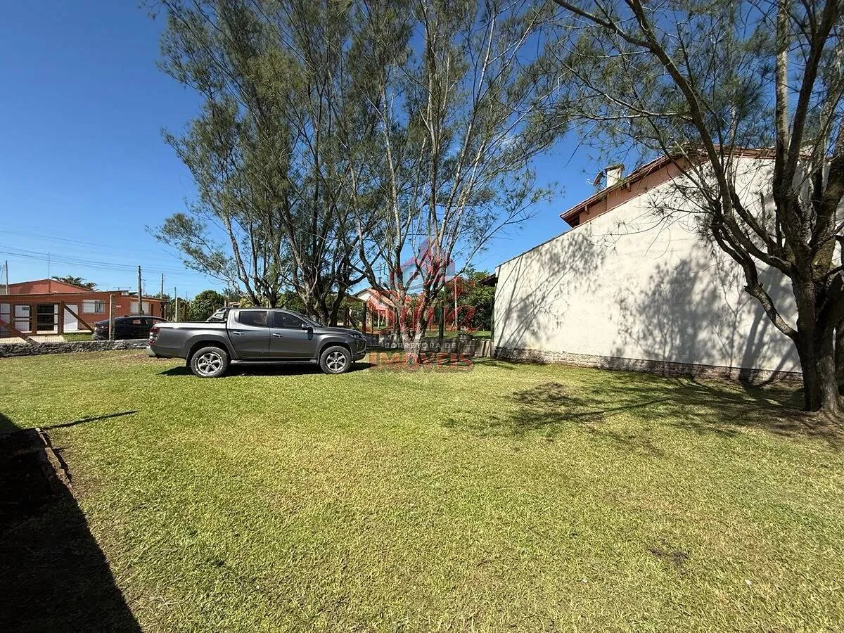 Imagem C1182 | Casa 4 dormitórios com piscina a 200m do mar