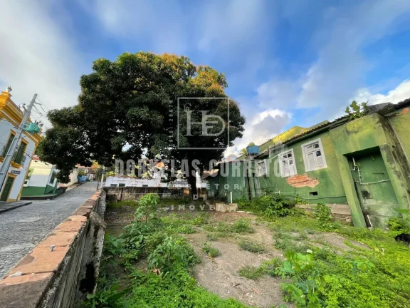Imagem Casa Ampla à Venda em Olinda com Terreno de 1.500m²