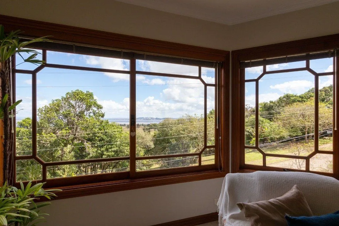 Imagem Casa para Venda - 358.78m², 3 dormitórios, sendo 1 suites, 3 vagas - Jardim Isabel