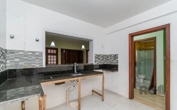 Imagem Casa Condominio no bairro Guarujá de 3 dormitórios 1 vaga