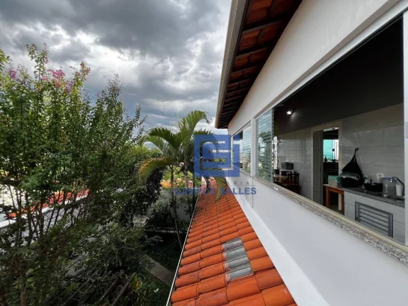 Imagem Casa com 3 dormitórios à venda, 273 m² por R$ 950.000 - Bela Vista - Socorro/SP