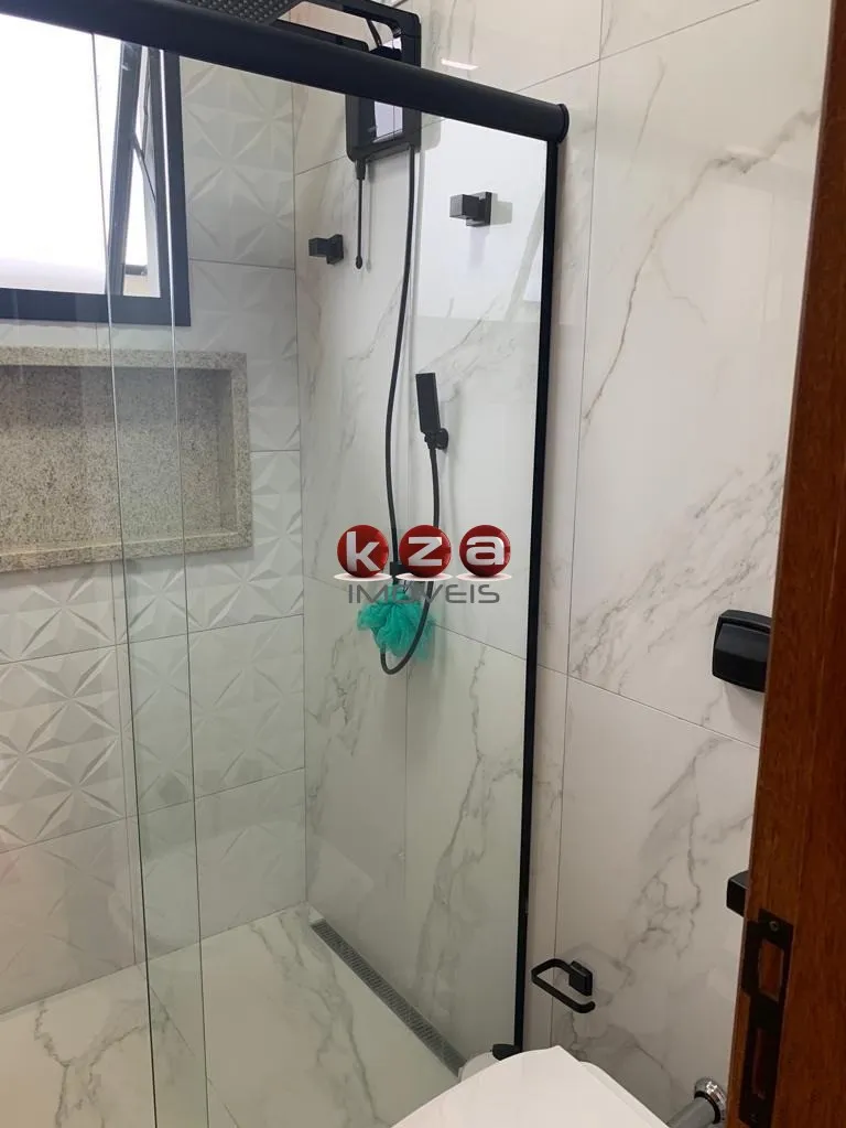 Imagem Casa à venda no Bairro Pinheirinho em Vinhedo com 2 quartos sendo 1 suíte, 2 vagas, 149 m². Aproveite!