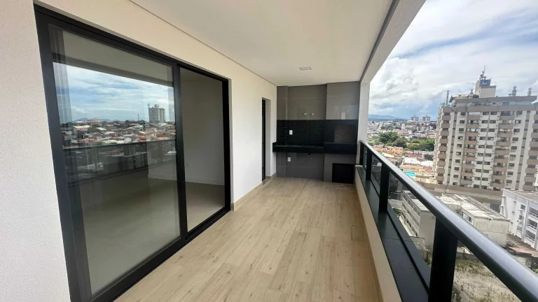 Imagem Apartamento com 4 dormitórios sendo 2 suítes e 1 vaga de garagem em São José/SC