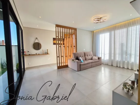 Imagem Venda de Casa em Condomínio de Alto Padrão em Vinhedo-SP - 3 Quartos, 3 Suítes, 2 Salas, 4 Banheiros, 6 Vagas, 272m².