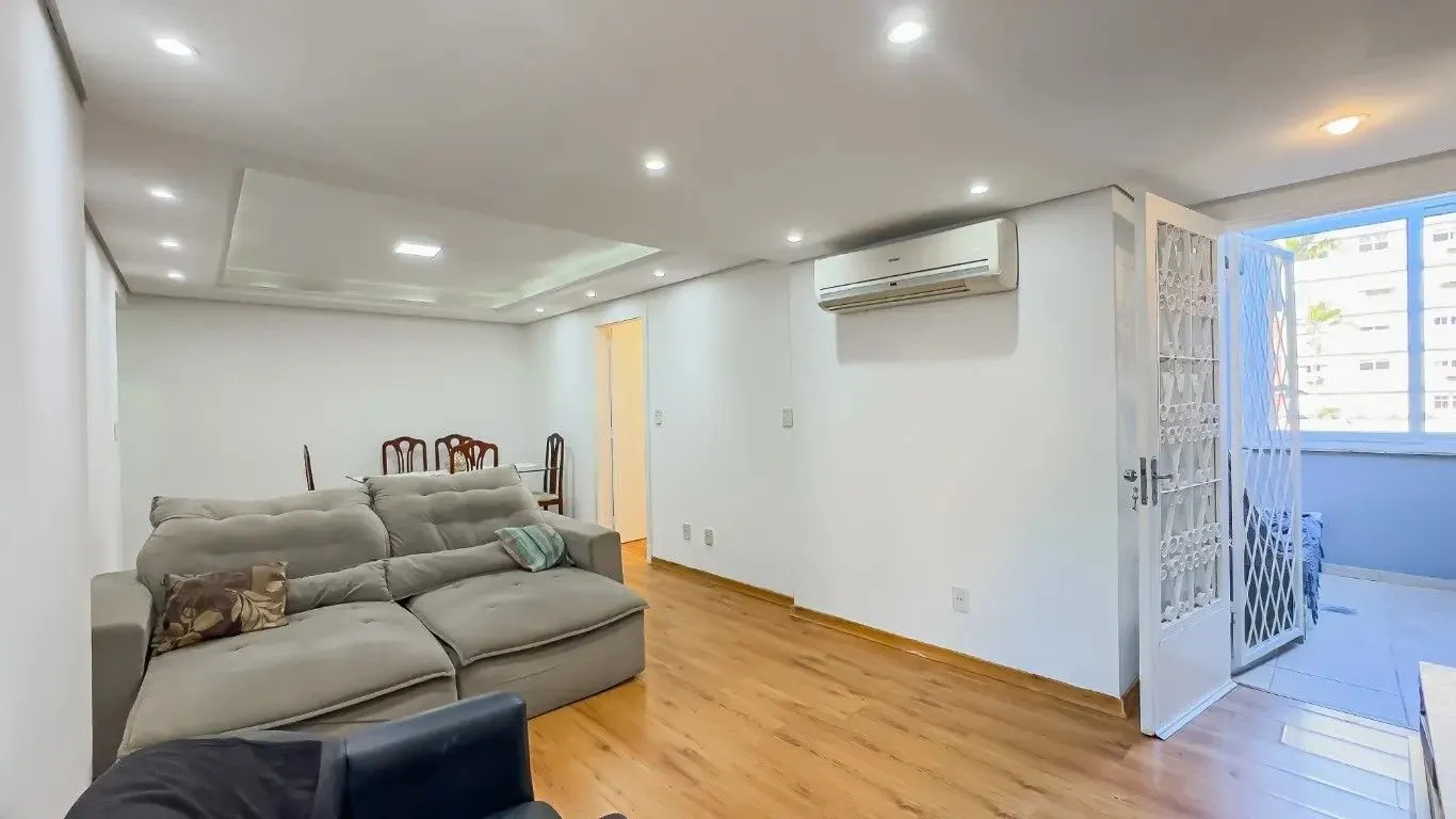 Imagem Apartamento Semimobiliado com 3 Dormitórios (1 Suíte com Hidro) - 104 m² e Vaga Coberta