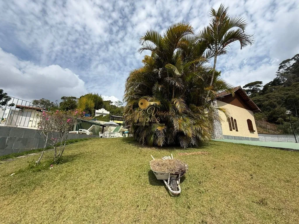 Imagem Casa para Venda em Teresópolis / RJ no bairro Pimenteiras