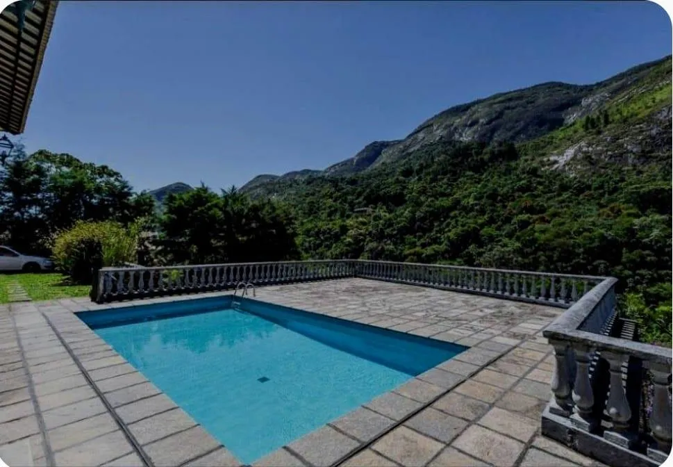 Imagem Casa para Venda em Petrópolis / RJ no bairro Fazenda Inglesa