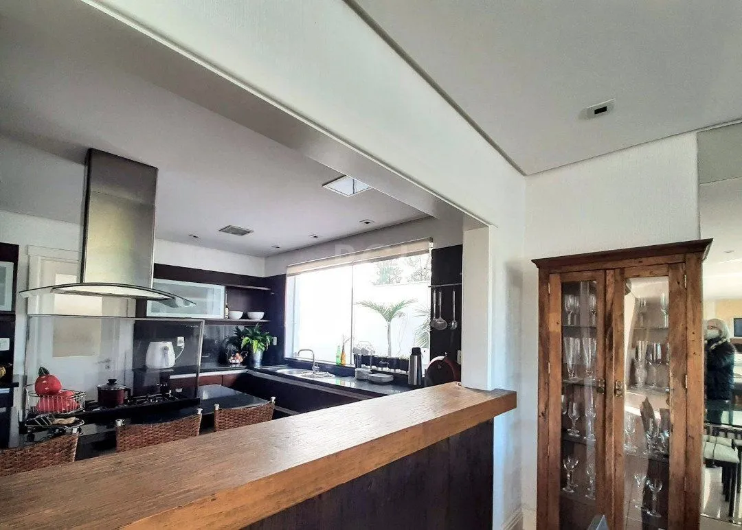 Imagem Casa Condominio para Venda - 470m², 4 dormitórios, sendo 3 suites, 3 vagas - Terra Ville