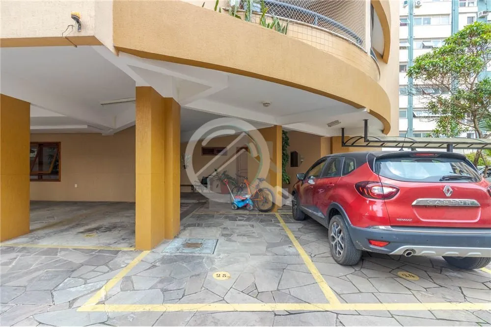 Imagem Apartamento de 02 dormitórios sendo 1 suíte com 1 vaga de garagem no bairro Praia de Belas.Living ...