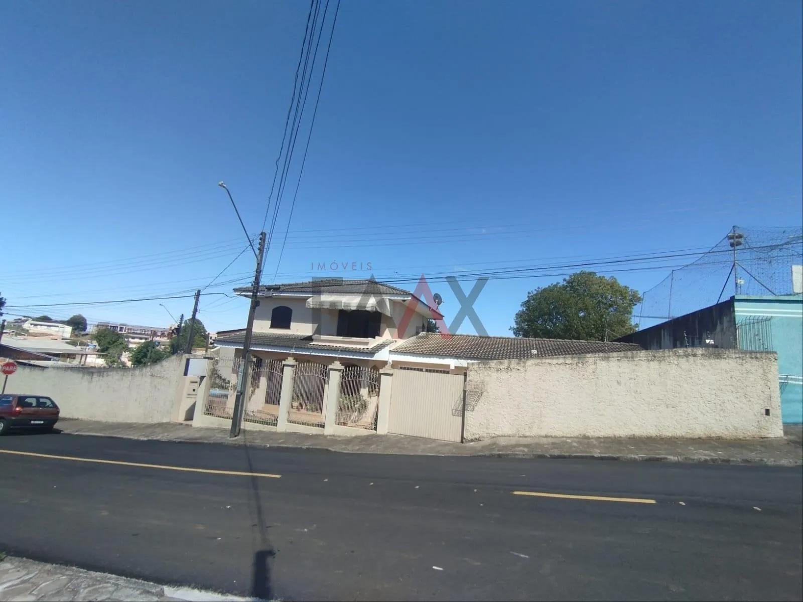 Imagem Sobrado à venda com 4 quartos e piscina aquecida, Bairro Santana