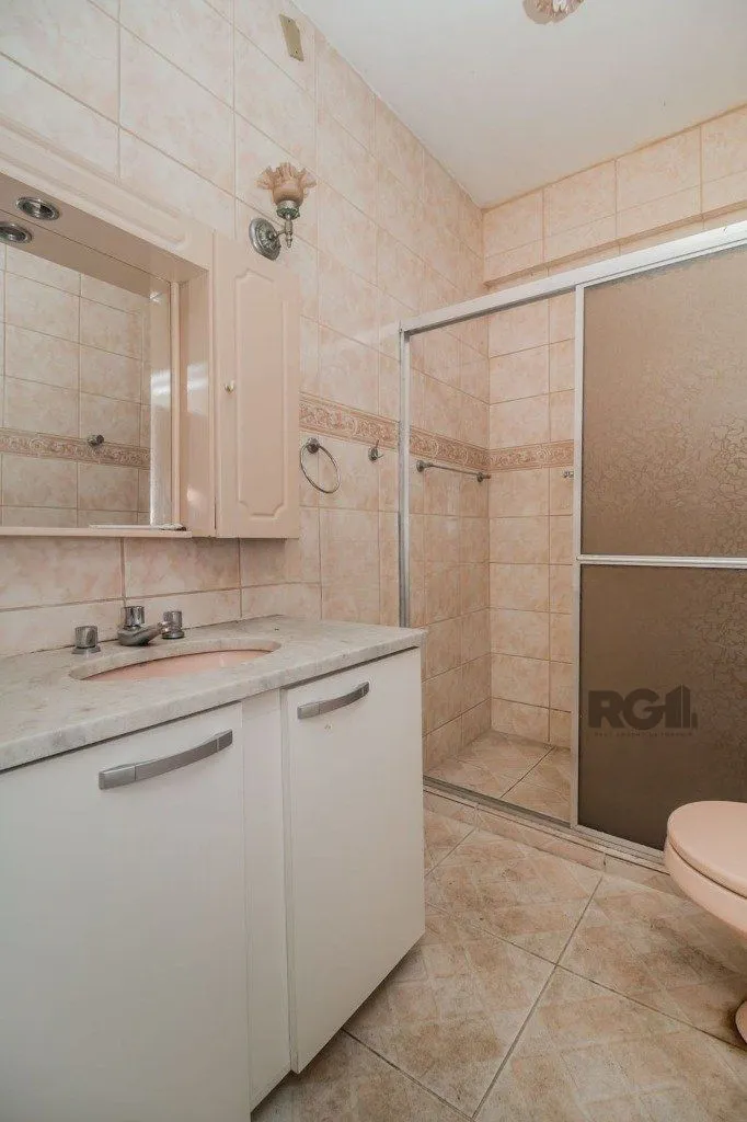 Imagem Excelente casa de 389,53m² com 8 dormitórios e 3 vagas.