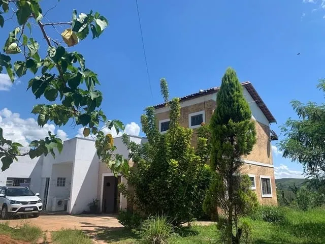 Foto do imóvel Chácara Espetacular com 2.500m² - Conforto, Sustentabilidade, Vista Maravil