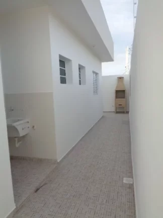 Imagem Casa Geminada 71 m 2 doms/1 Suíte 2 vagas próximo a praia