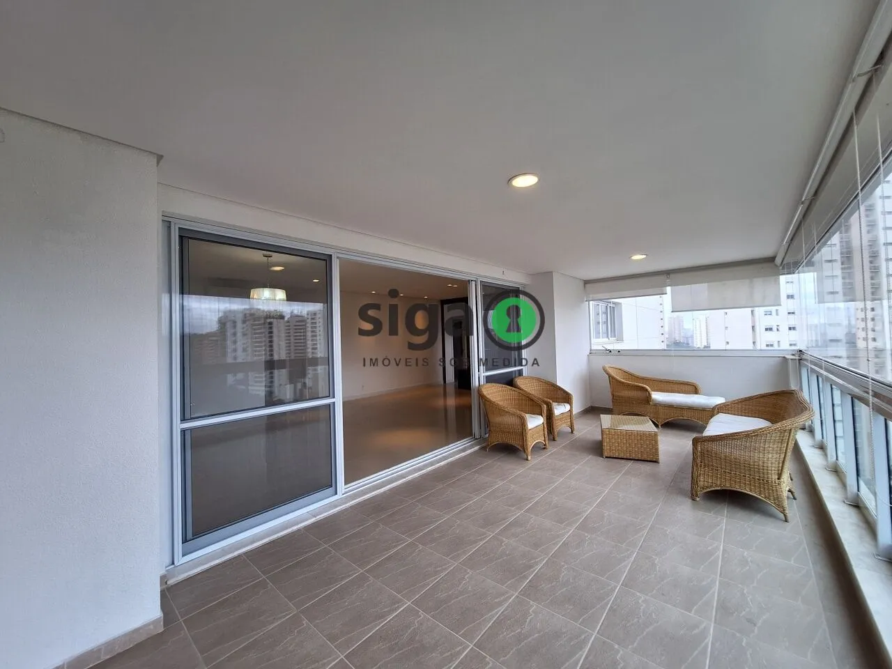 Imagem Apartamento com 4 Dormitórios, 4 vagas, 281m2 à venda no Panamby.