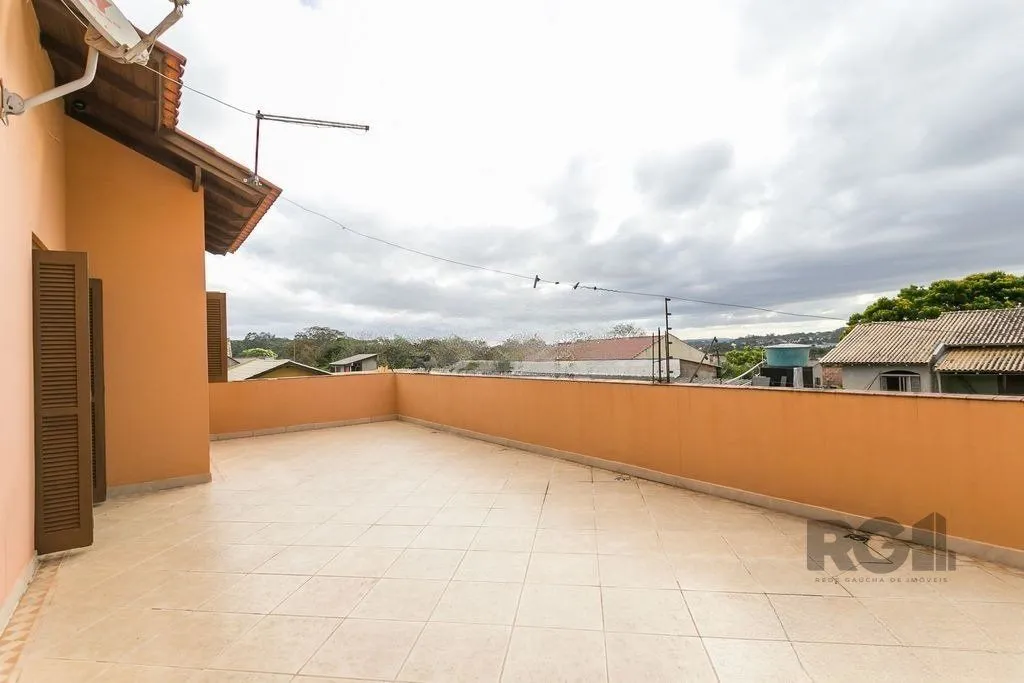 Imagem Casa de 3 dormitórios, no bairro Campo Novo
