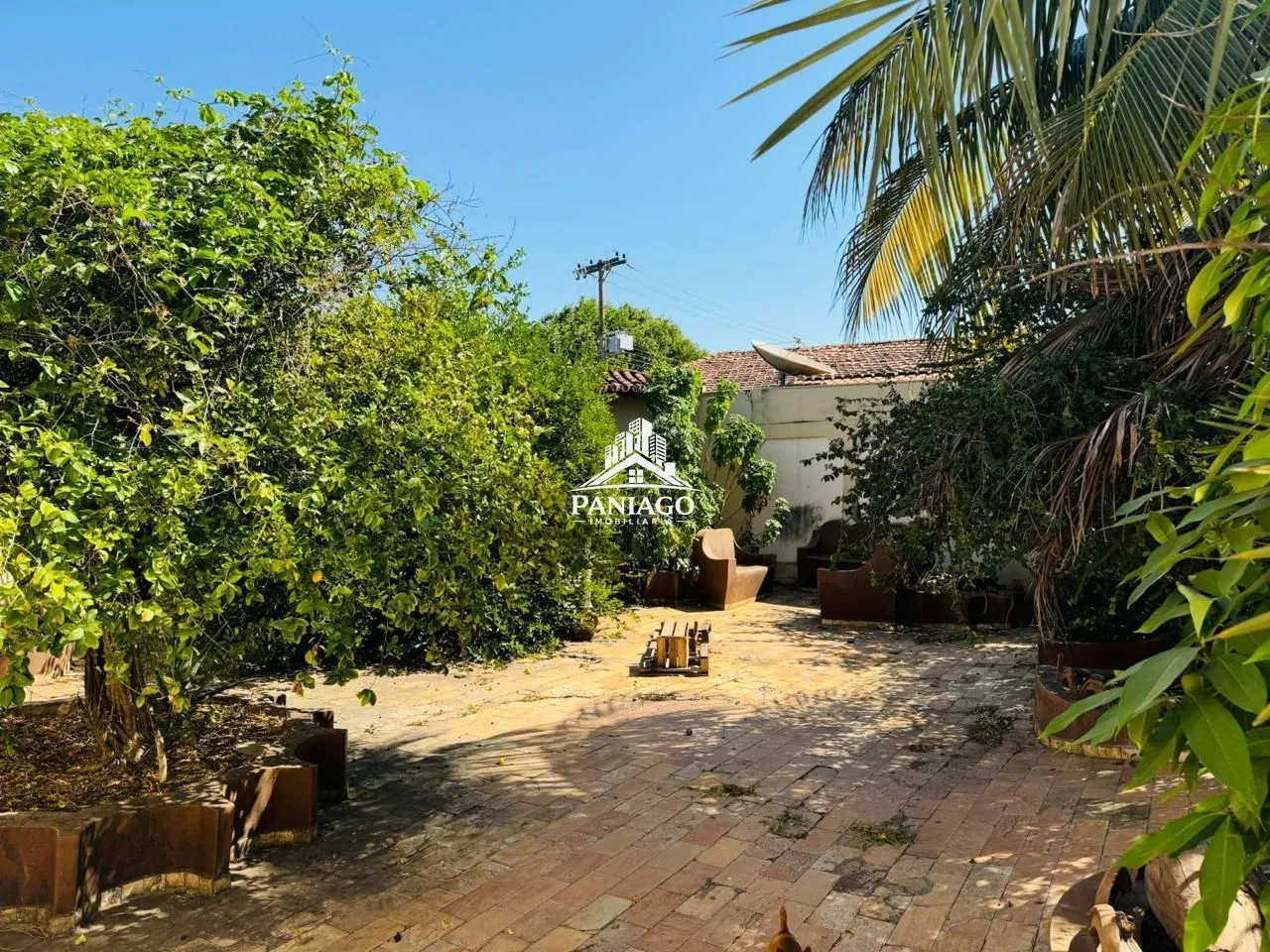 Imagem Casa com 5 quartos sendo 3 suites e 2 salas amplas