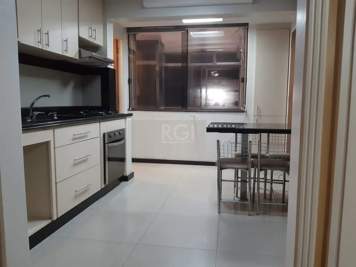 Imagem Apartamento para Venda - 115m², 3 dormitórios, sendo 1 suites, 1 vaga - Petrópolis