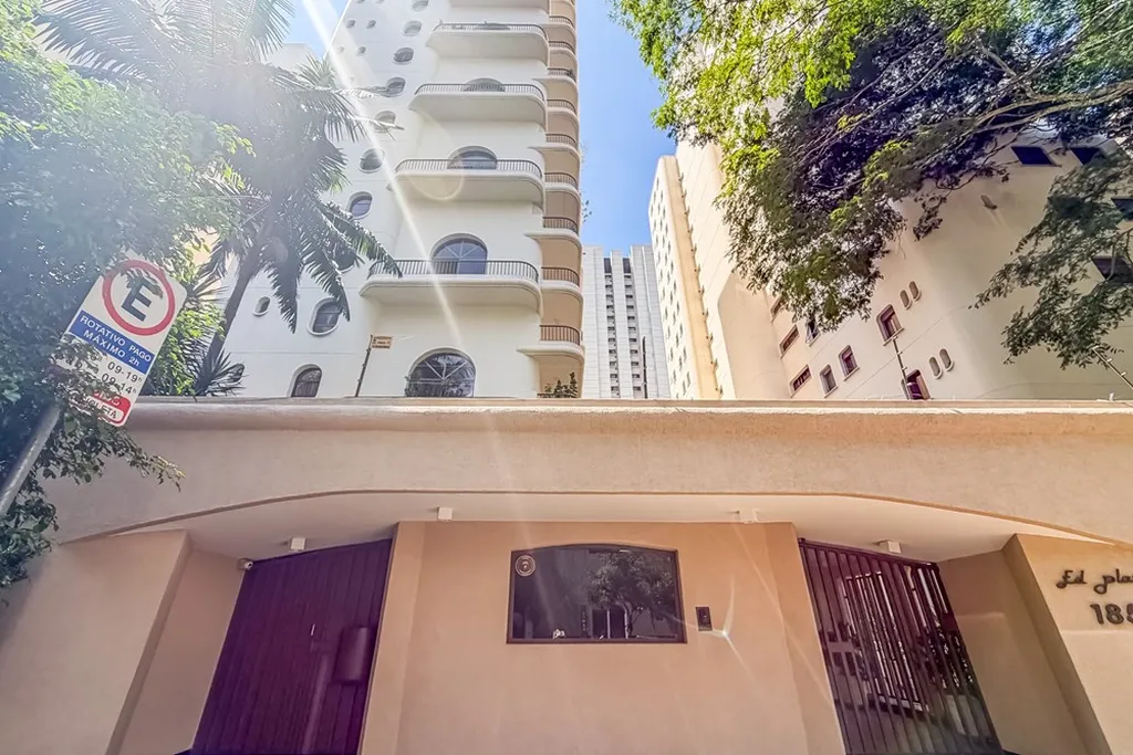 Imagem Apartamento à venda em São Paulo, Moema, com 4 quartos, 170m2