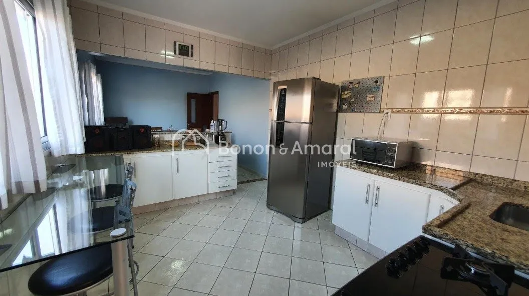 Imagem "Conforto e Segurança: Casa com 3 Dormitórios em Condomínio Fechado em Valinhos!"