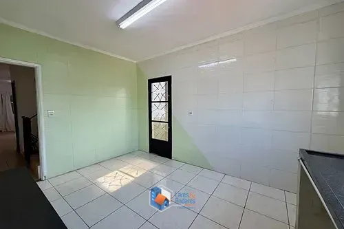 Imagem Sobrado para venda em Vila América com 3 quartos, 140m²