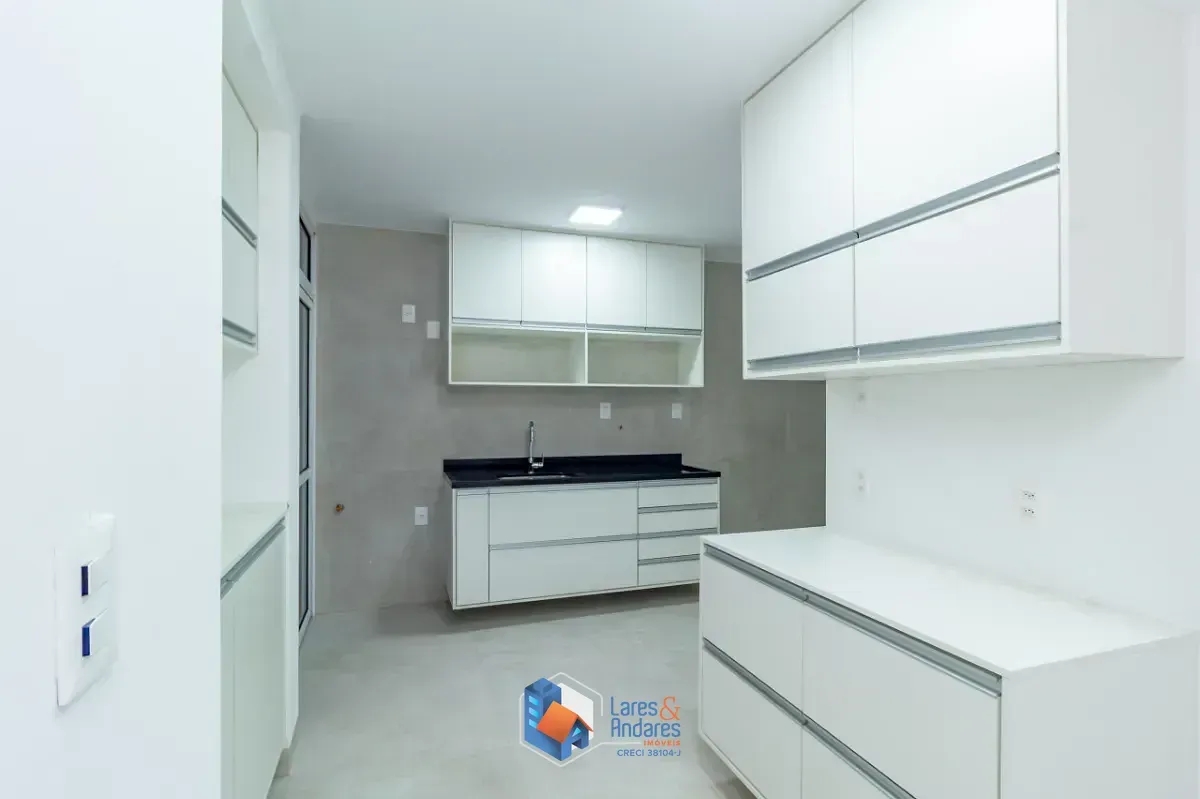 Imagem Apartamento para venda em Moema com 3 quartos, sendo 1 suíte, 112m²