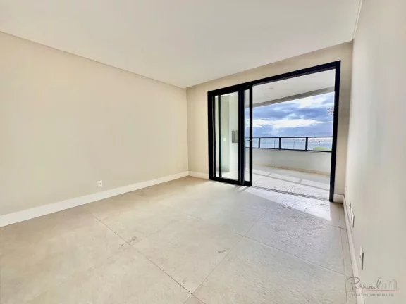 Imagem Condomínio frente mar, pé na areia e com saída para Jet Sky. Apresentamos este incrível apartame...
