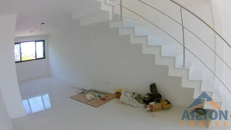 Imagem Casa Duplex com 3 Dormitórios à Venda em Nova Guarapari - Guarapari/ES