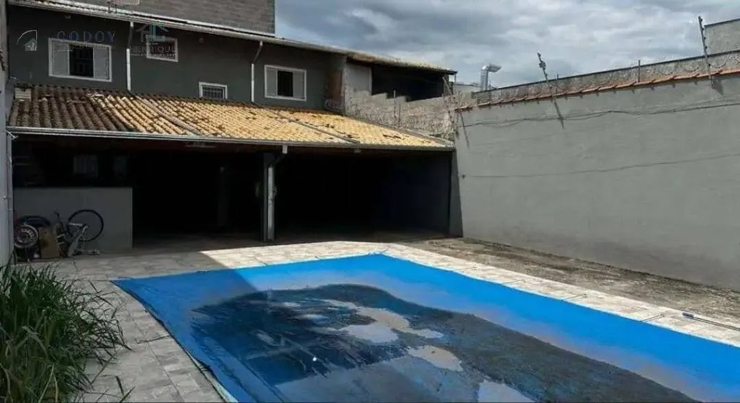 Imagem Sobrado à venda em Pindamonhangaba, Vitória Vale II, com 2 quartos, 130m²