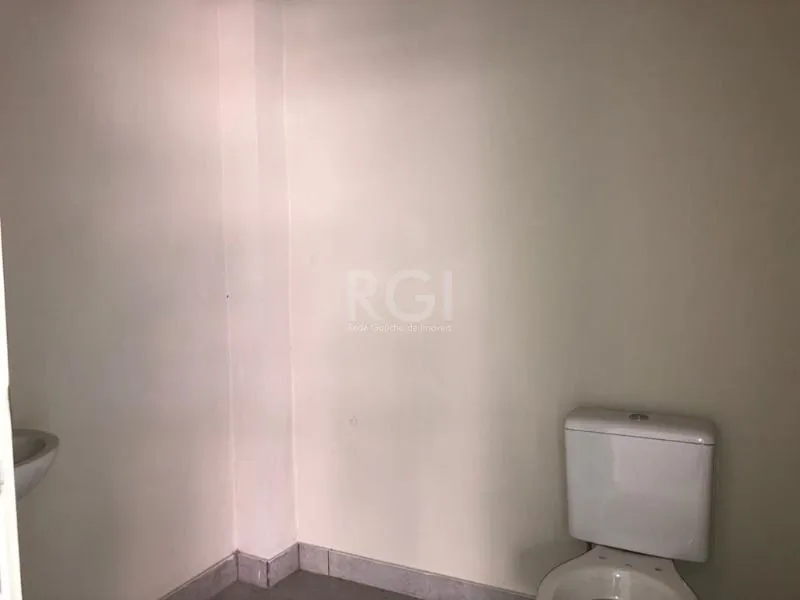 Imagem Loja para Venda - 165.27m², 0 dormitórios, 4 vagas - Petrópolis