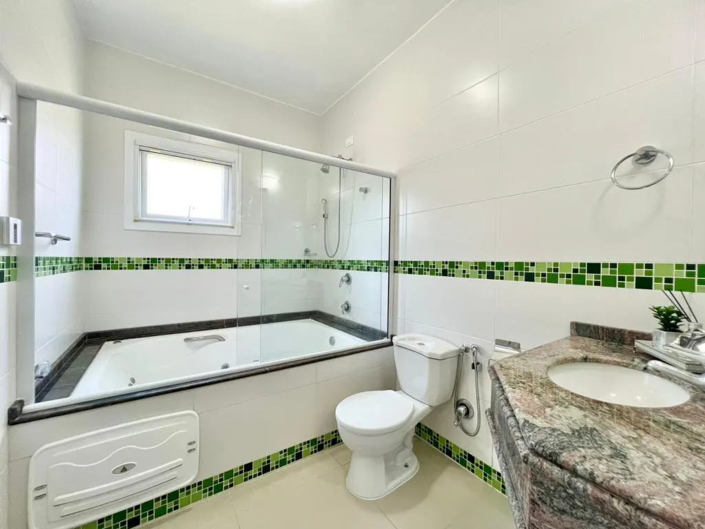 Imagem Casa em Condominio 3 Dormitórios - Bairro Atlantida Sul