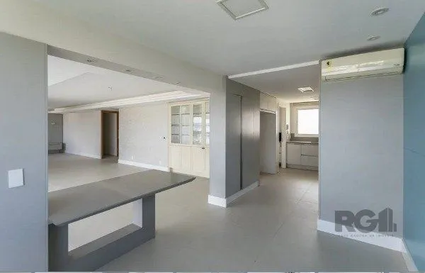Imagem Apartamento com 3 Suítes e 3 Vagas Próximo à Praça da Encol - 200m² - Bela Vista
