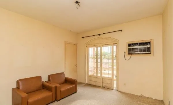 Imagem CASA DESOCUPADA E SEMI MOBILIADA, COM SUÍTE MASTER, SACADA, VISTA PANORÂMICA, EM AMPLO TERRENO NO SANTA TEREZA