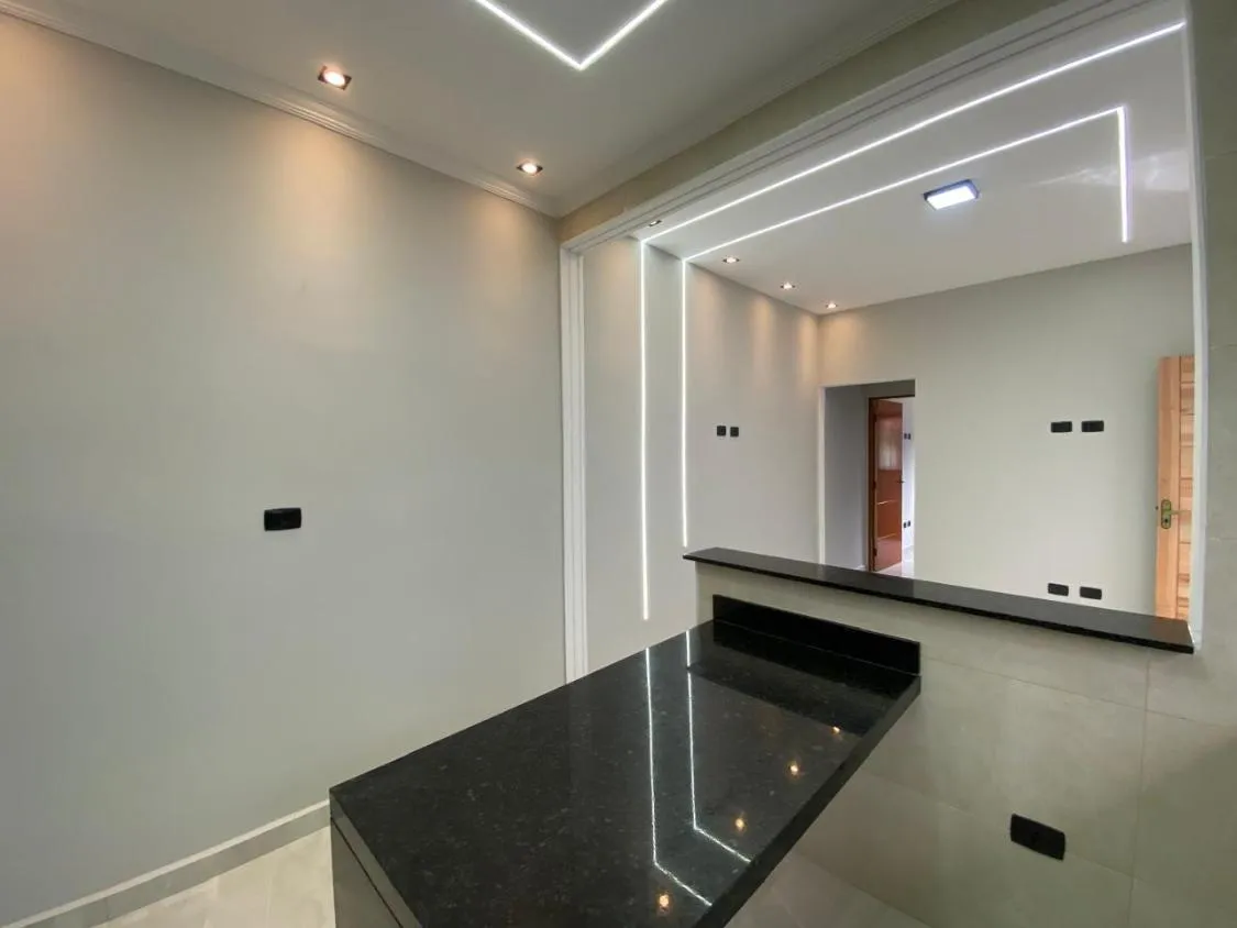 Imagem LINDA CASA NOVA COM PISCINA NO VERDE MAR