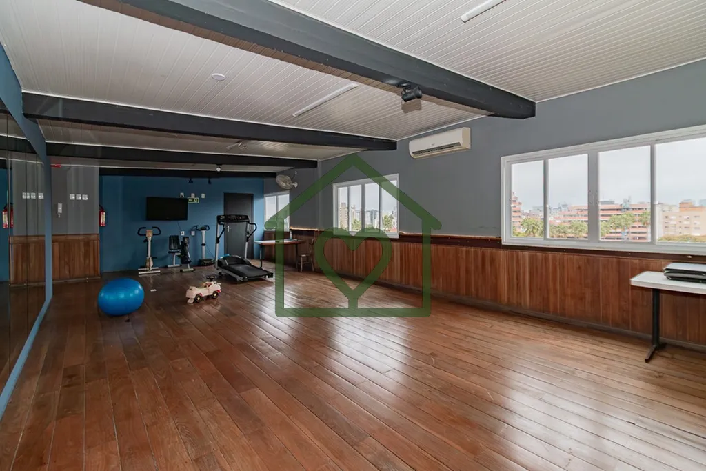 Imagem Apartamento com 3 dormítórios, 1 suíte gigante e mais dependência completa. A planta do imóvel ...