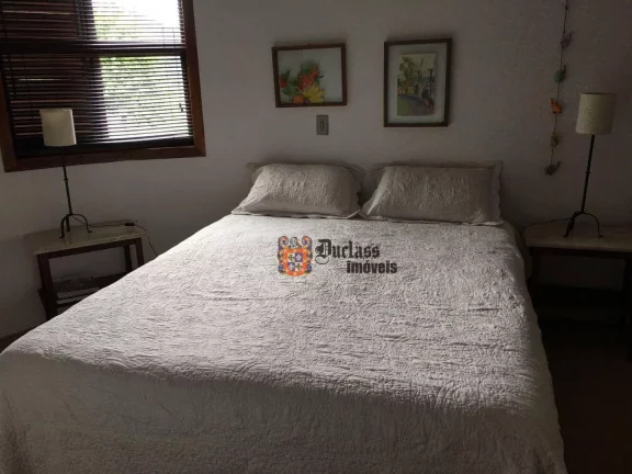 Imagem Sobrado com 3 dormitórios à venda, 145 m² por R$ 1.200.000,00 - Vale Encantado - Campos do Jordão/SP