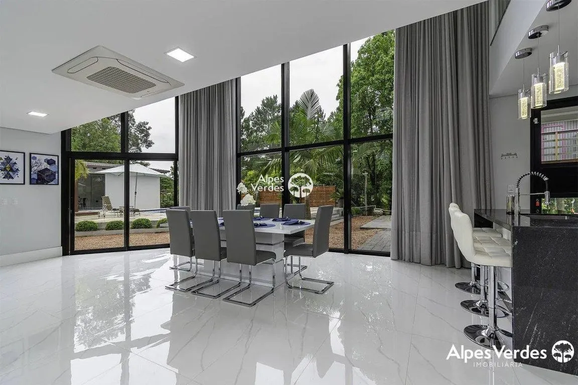 Imagem Vende-se maravilhosa casa dentro de condominio fechado de sitios em Viamão