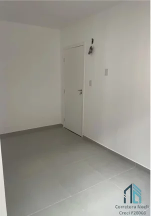 Imagem Apartamento recém reformado 02 quartos, vaga, bem localizado no Água Verde em Curitiba -PR