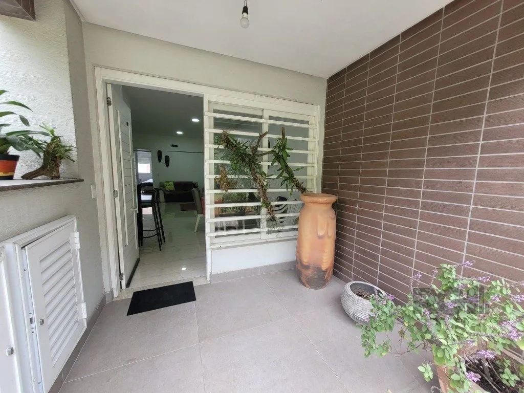Imagem Casa Condominio para Venda - 250.88m², 3 dormitórios, sendo 3 suites, 3 vagas - Praia de Belas