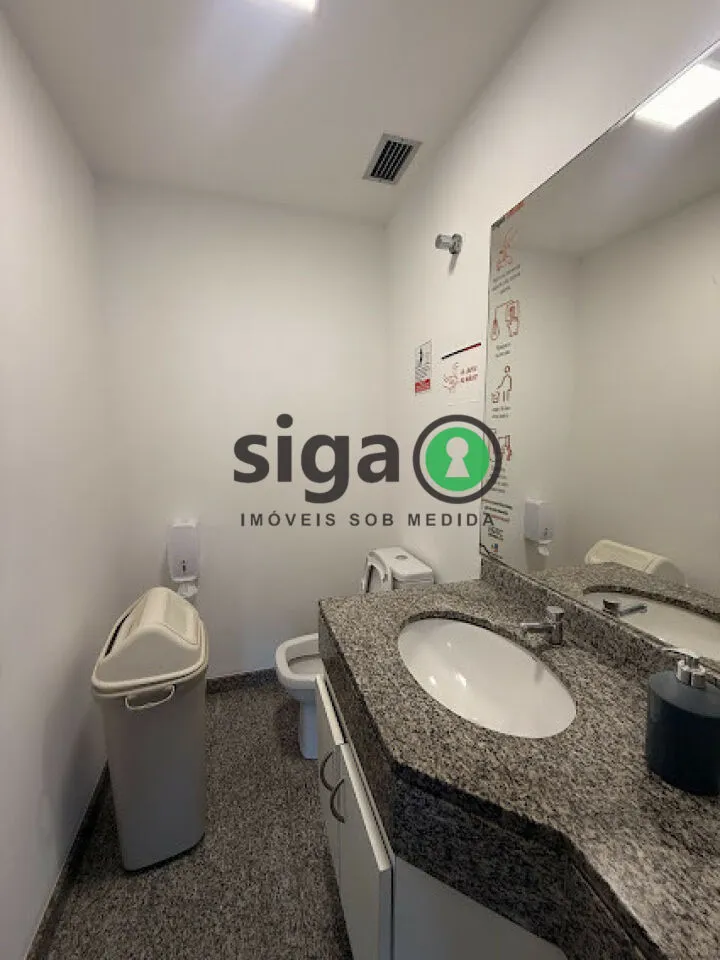 Imagem Sala Comercial de 212m² com 8 Vagas no Edifício Francisco Mellão.