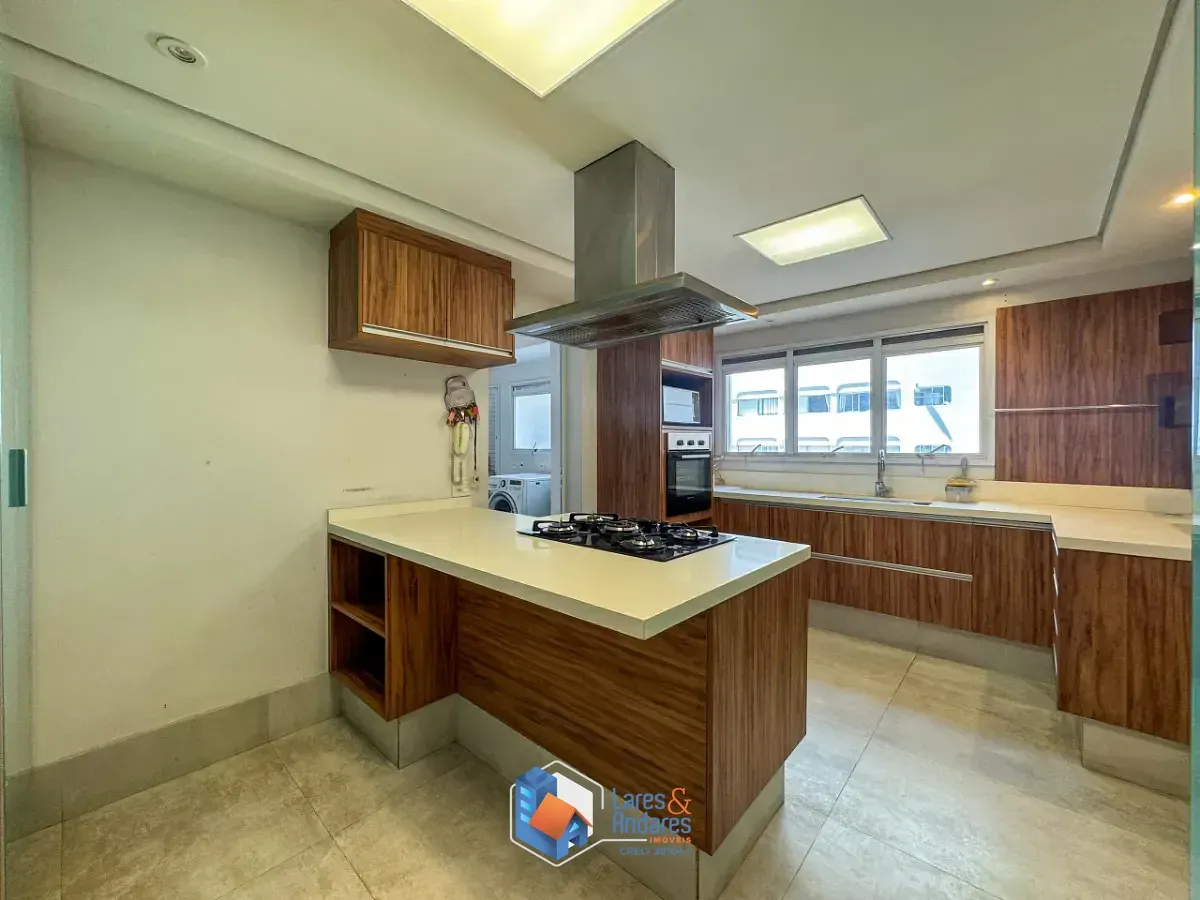 Imagem Apartamento para venda em Vila Cordeiro com 4 quartos, sendo 4 suítes, 258m²