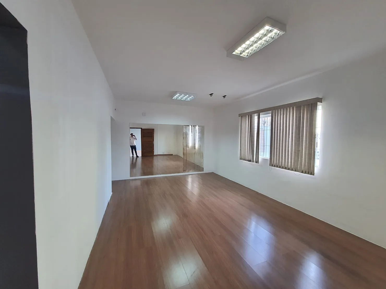 Imagem Comercial à venda 2 Quartos, 1 Suite, 315M², Jardim das Nações, Taubaté - SP