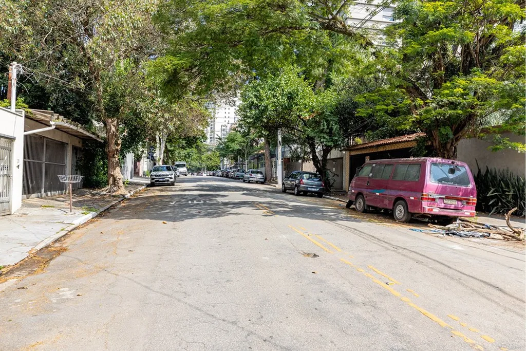 Imagem Casa à venda em São Paulo, Campo Belo, com 3 quartos, 120m2