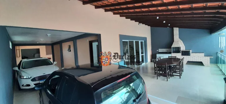 Imagem Sobrado com 5 dormitórios à venda, 340 m² por R$ 850.000,00 - Balneário Jequitibá - Itanhaém/SP