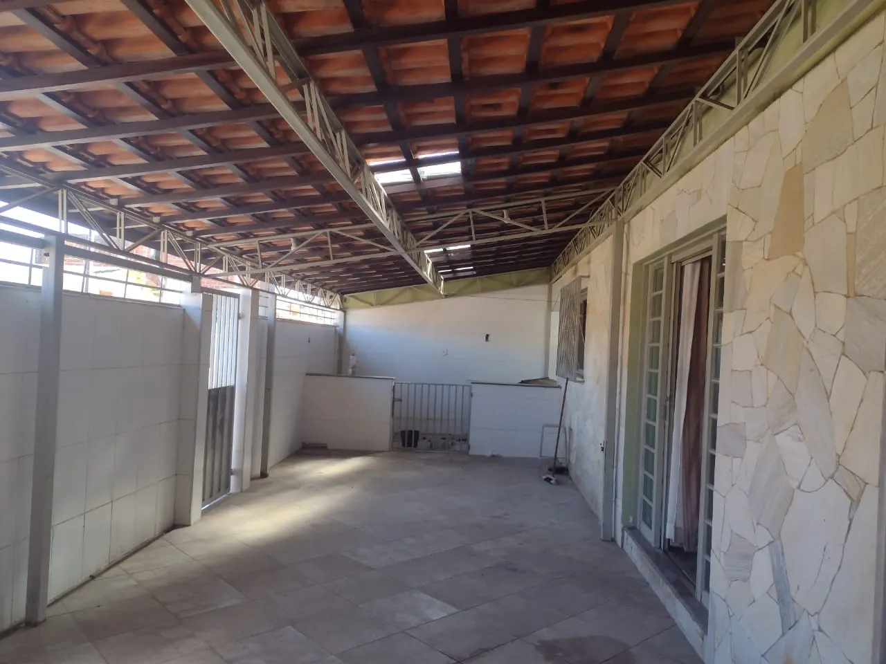 Imagem Casa à venda 3 Quartos, 1 Suite, 6 Vagas, 255.2M², Chácara Tropical, Potim - SP