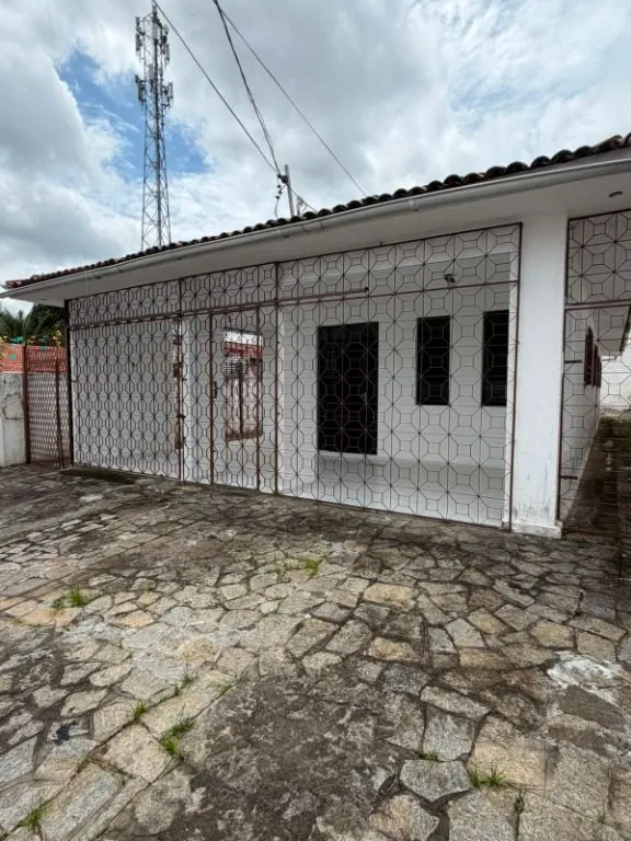 Imagem Casa à venda, 220 m² por R$ 589.998,00 - Treze de Maio - João Pessoa/PB