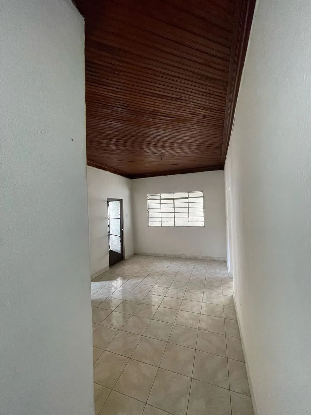 Imagem Casa à venda 2 Quartos, 1 Vaga, 300M², Água Preta, Pindamonhangaba - SP